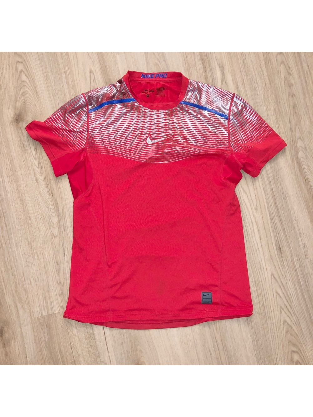 NIKE PRO FITTED HYPERCOOL MAX METALIZED METALLIC COMBAT SHIRT RED BLUE MENS M